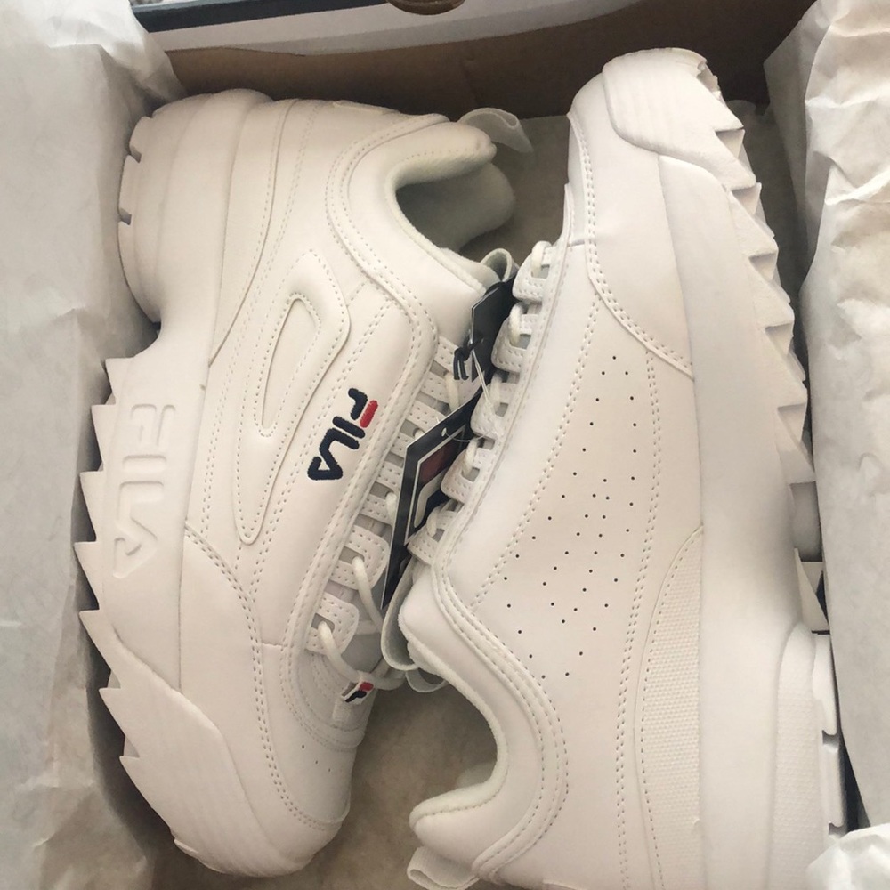 Fila Disruptor II size 9 in men’s NIB